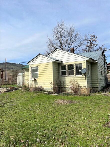 1446 2nd Ave S, Okanogan, WA 98840