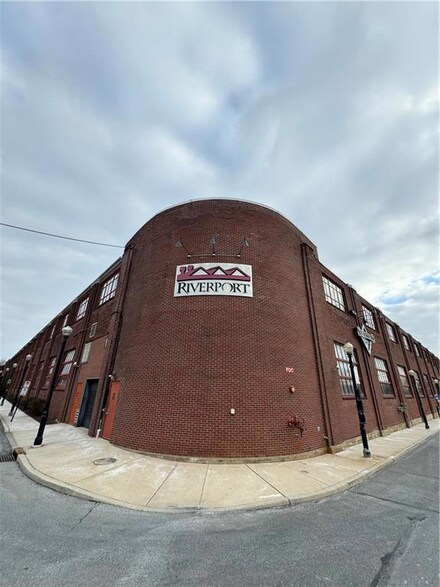 11 W 2nd St Unit 102, Bethlehem, PA 18015