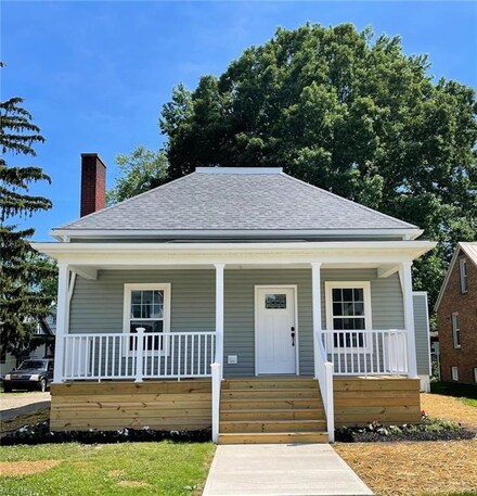 265 W Ohio Ave, Sebring, OH 44672