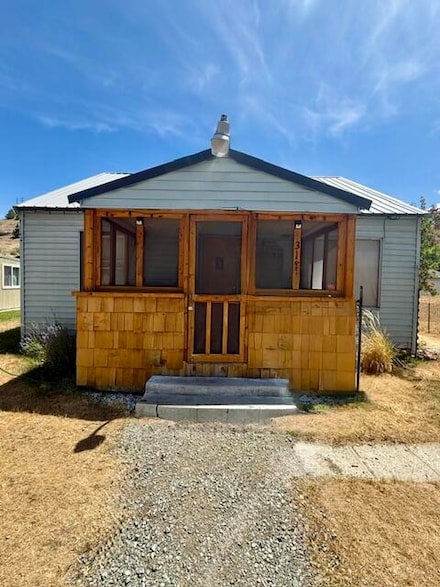 318 SW Brent Dr, John Day, OR 97845