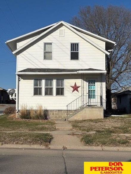102 W Franklin St, Hartington, NE 68739