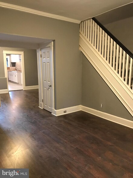 804 Whitmore Ave, Baltimore, MD 21216