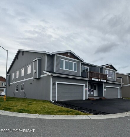 8182 Sockeye Loop Unit 8, Anchorage, AK 99507