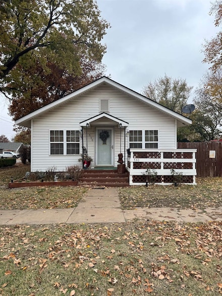 530 W 12th St, Newkirk, OK 74647