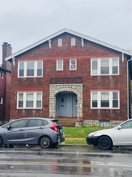 3826 Chippewa St, Saint Louis, MO 63116