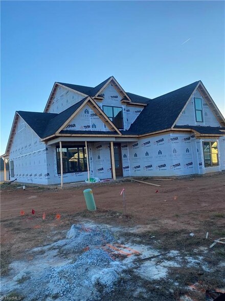 1409 Charolais Dr, Winston-Salem, NC 27106