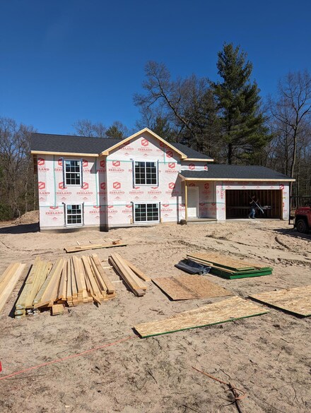 3140 Angelwood Dr, Muskegon, MI 49445