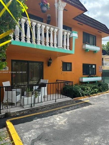 1442 NW 1st St Unit 2, Miami, FL 33125