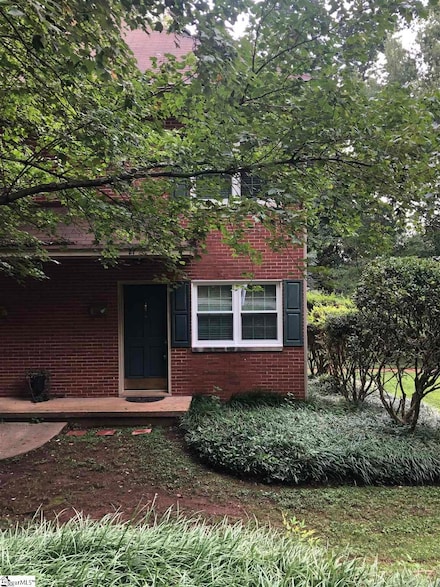 27 Faris Cir, Greenville, SC 29605