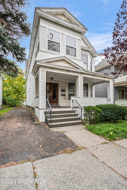 25 Kent St, Albany, NY 12206