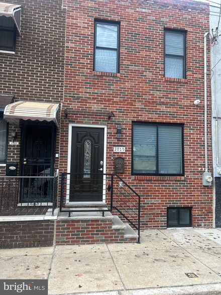 2015 Manton St, Philadelphia, PA 19146