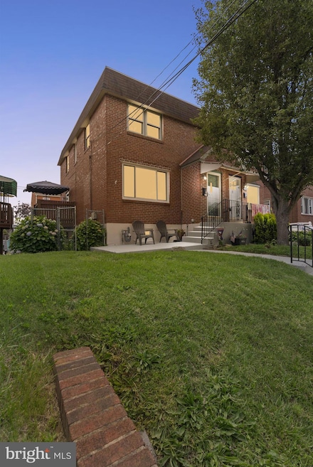 209 Edgewood Ave, Folsom, PA 19033