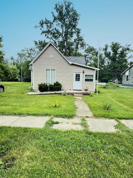 310 W State St, Morocco, IN 47963
