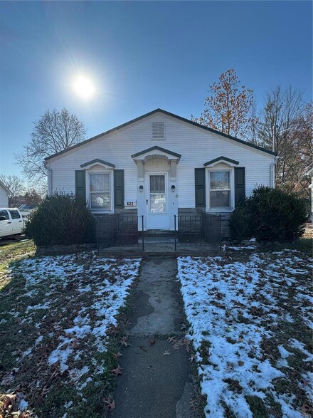 622 E 7th St, Washington, MO 63090