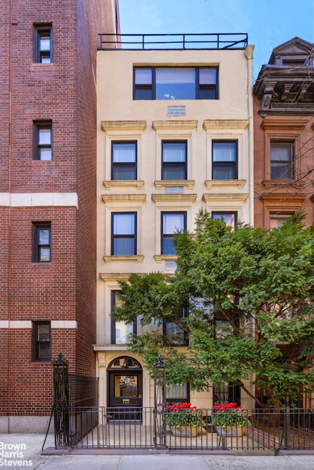 166 E 74th St, New York, NY 10021