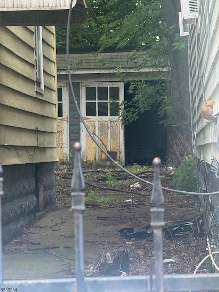 652 Grove St, Irvington, NJ 07111
