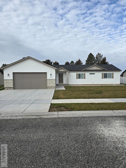 2602 Baylor Dr, Ammon, ID 83406