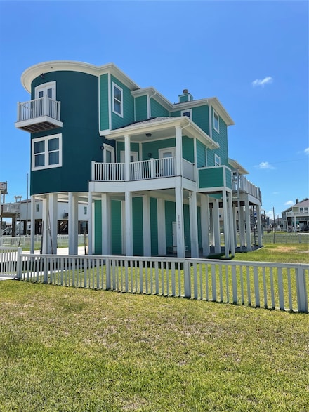 22903 Miramar Dr, Galveston, TX 77554