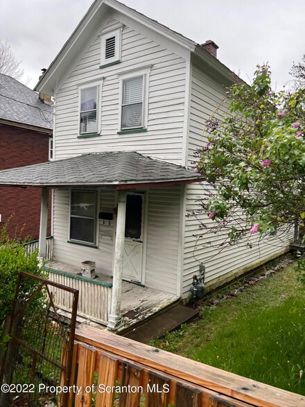 1022 Hickory St, Scranton, PA 18505