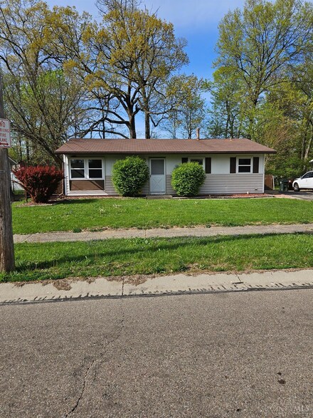 2498 Wenning Rd, Cincinnati, OH 45231