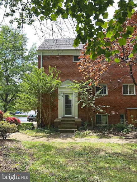 3327 Valley Dr Unit 702, Alexandria, VA 22302