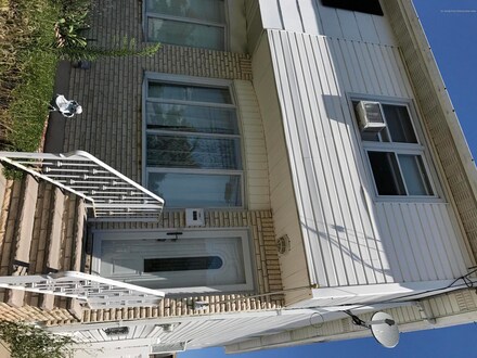 273 Fairbanks Ave, Staten Island, NY 10306