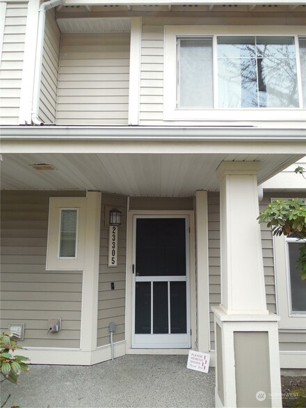 23305 54th Ave S Unit 1-2, Kent, WA 98032