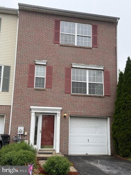 46 Highland Cir, Newark, DE 19713