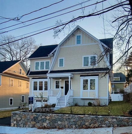47 Ledge Hill Rd, West Roxbury, MA 02132