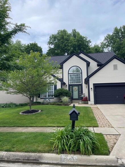 1160 Green Ravine Dr, Westerville, OH 43081