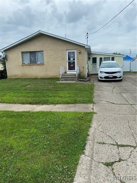 14 Princess Ln, Buffalo, NY 14224