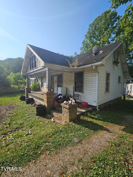 8102 Main St, Pound, VA 24279