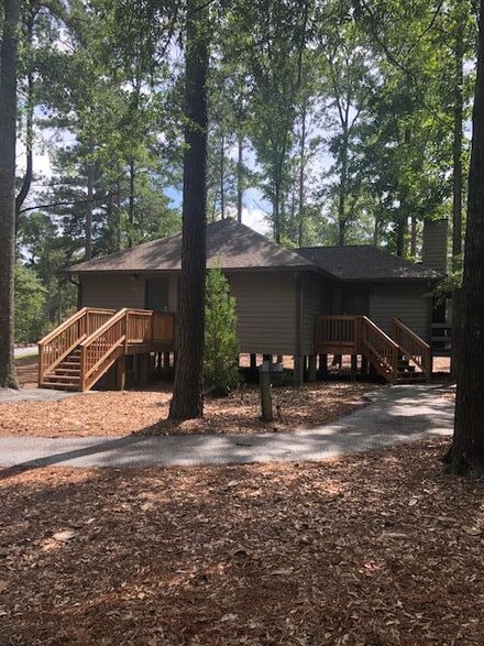 2247 Mulberry Ln, Pine Mountain, GA 31822