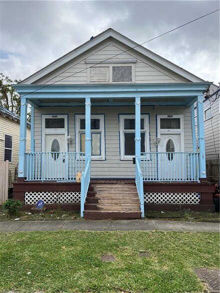 2721 Peniston St, New Orleans, LA 70115