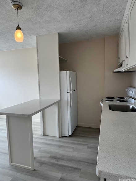 711 Kamuela Ave, Honolulu, HI 96816