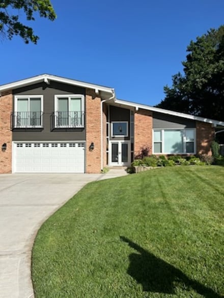3232 Montlake Dr, Rockford, IL 61114