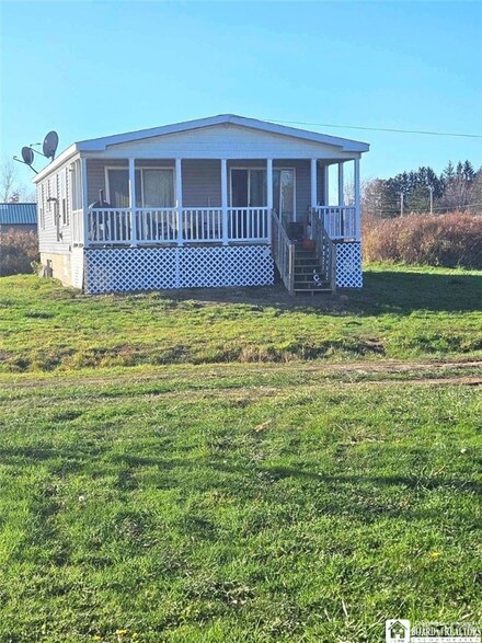 5343 Berry Rd, Fredonia, NY 14063