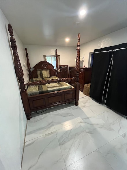 748 W Dayton Cir, Fort Lauderdale, FL 33312
