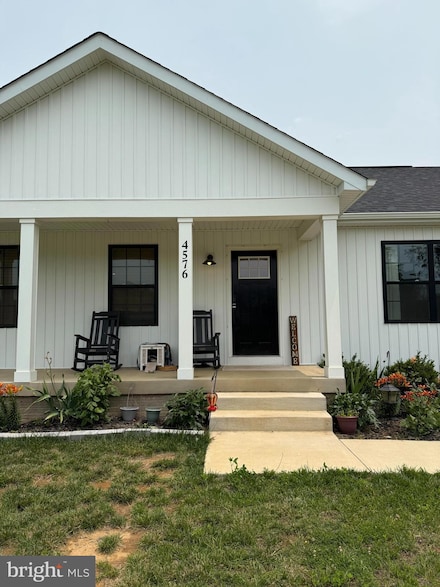 4576 Midland Rd, Midland, VA 22728