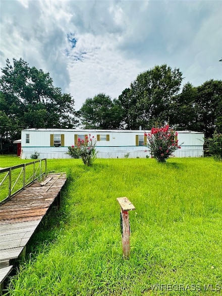 725 N John St, New Brockton, AL 36351