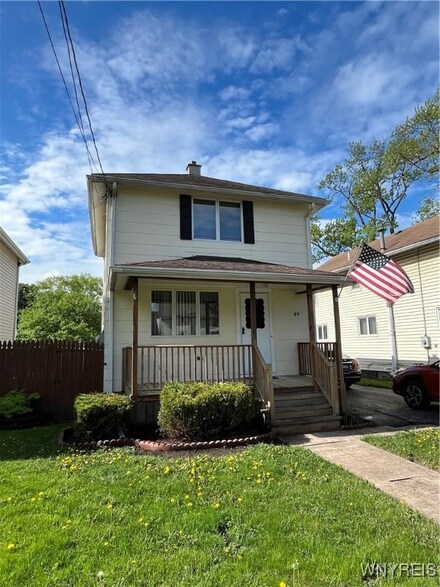 89 Price St, Lockport, NY 14094