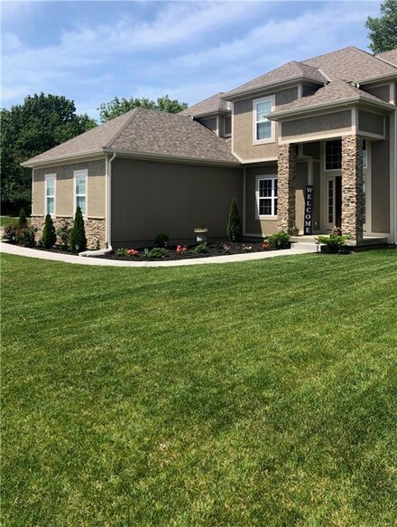704 155th Terrace, Basehor, KS 66007