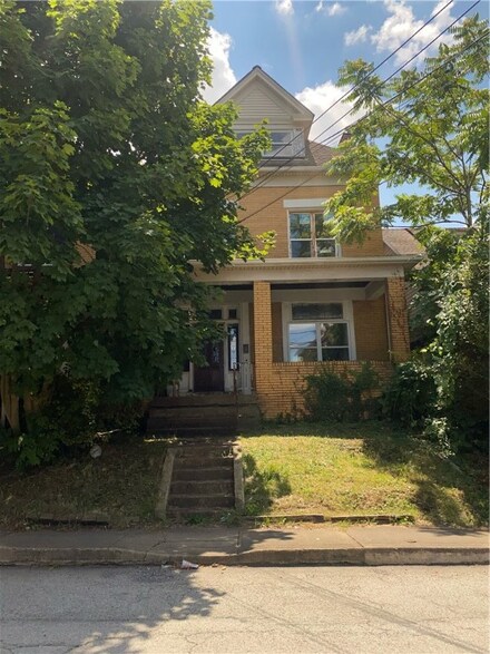 1206 Maple Ave, Turtle Creek, PA 15145