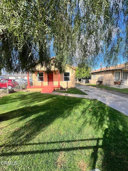 121 L St, Bakersfield, CA 93304