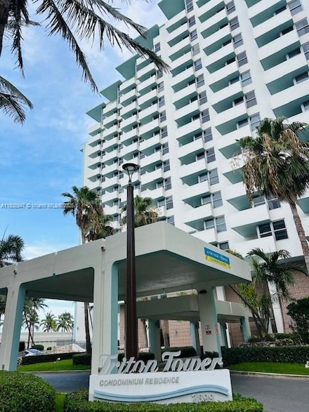 2899 Collins Ave Unit 1504, Miami Beach, FL 33140