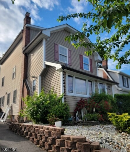 31 Mertz Ave, Belleville, NJ 07109