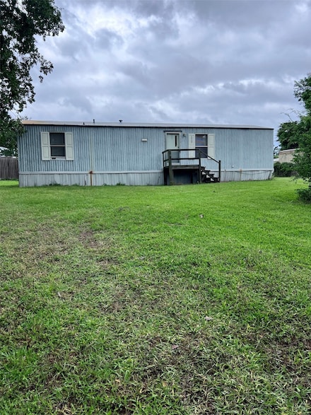145 Brown Ave, Onalaska, TX 77360