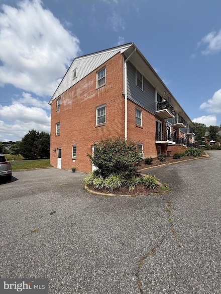 1425 Dandridge St, Fredericksburg, VA 22401