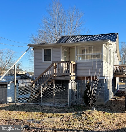 756 Mickey Inn Ln, Chambersburg, PA 17202