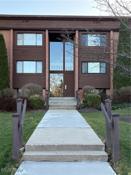 935 Canyon View Rd Unit 104, Northfield, OH 44067